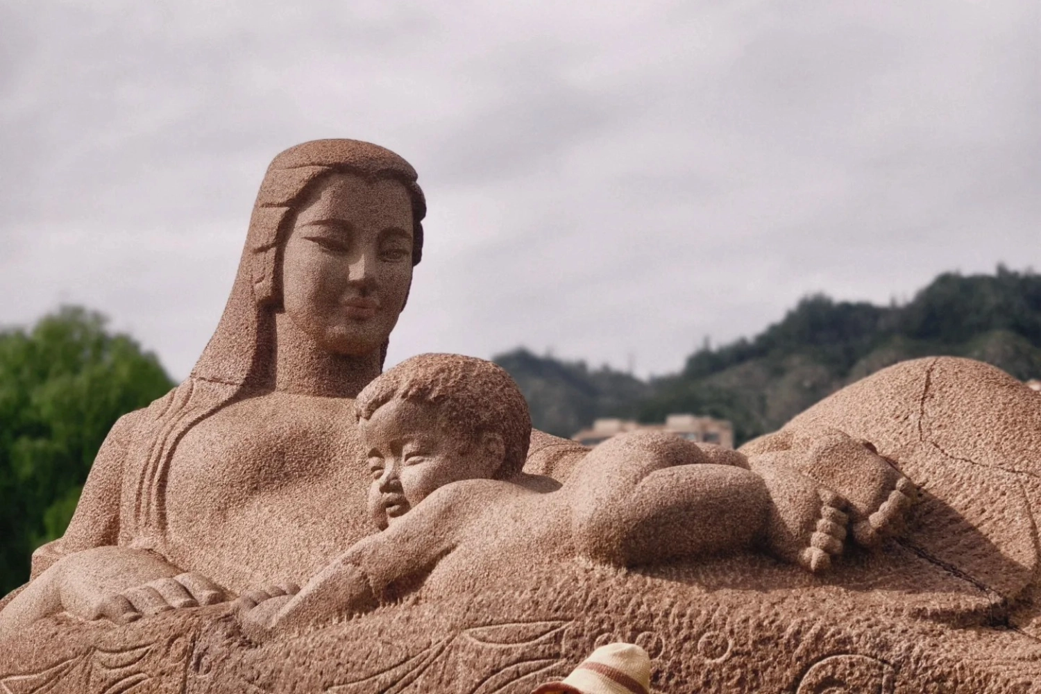 黃河母親雕像