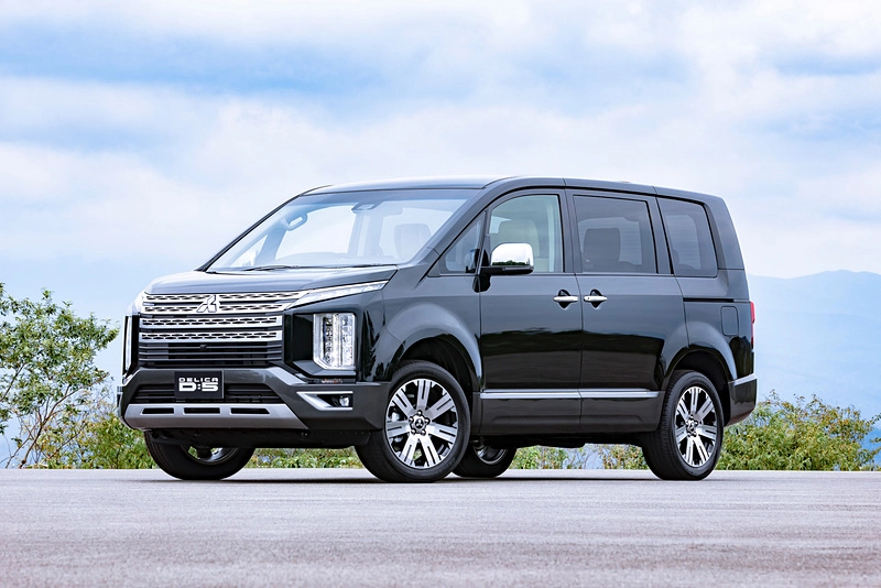 Mitsubishi Delica D5