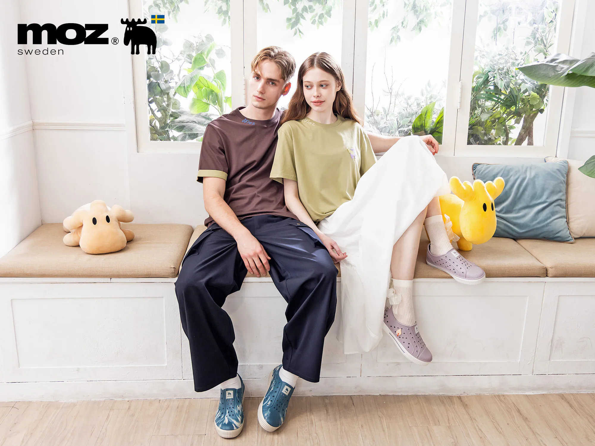 moz 瑞典駝鹿夏季男女穿搭情境，涼感 T 與戶外露營風格